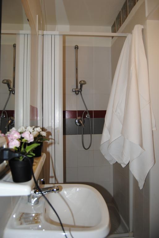 Papia Guest House Ρώμη Δωμάτιο φωτογραφία
